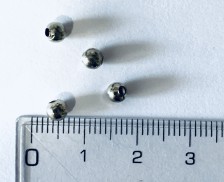 Kovový korálek 4mm